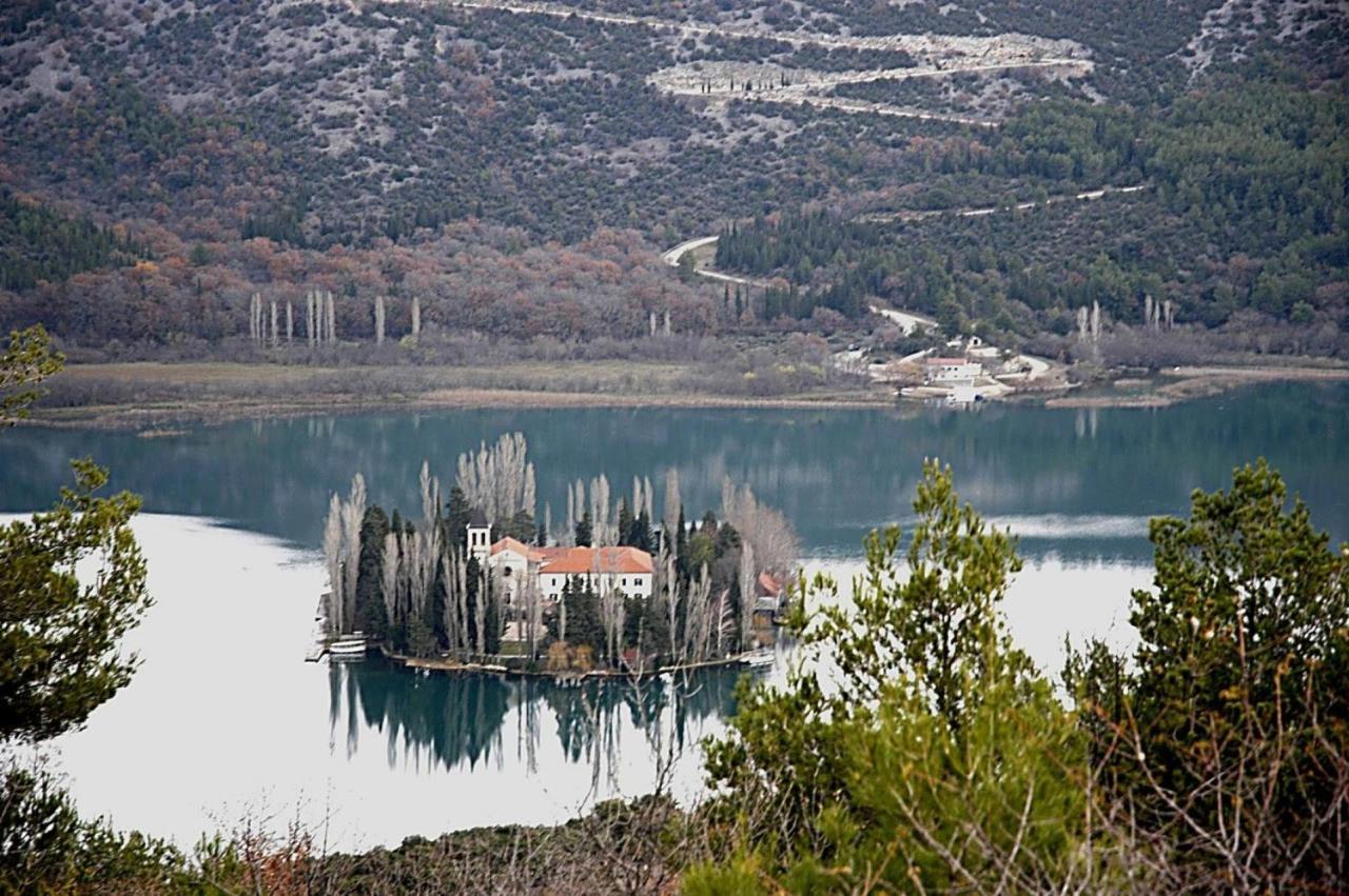 Krka Ivan Lozovac Esterno foto